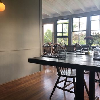 The Brooklin Inn - Hotels Near Me - Brooklin, Maine