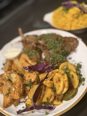 Ginger Cafe&Grill by null