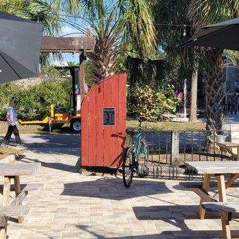 Cueni Brewing - Seating next to Pinellas Trail - Breweries Near Me - Dunedin, Florida