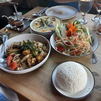 Fern Thai Capitol Hill - Green curry with a side of rice, drunken noodles, and green papaya salad - Thai Near Me - Seattle, Washington Fern Thai Capitol Hill - Green curry with a side of rice, drunken noodles, and green papaya salad - Thai Near Me - Seattle, Washington