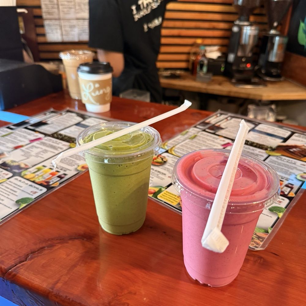 Alua's Thrive Bar - Power green & Mango dragon - Juice Bars & Smoothies Near Me - Mount Shasta, California Alua's Thrive Bar - Power green & Mango dragon - Juice Bars & Smoothies Near Me - Mount Shasta, California