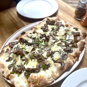OSTE - Funghi Pinsa - Italian Near Me - Los Angeles, California