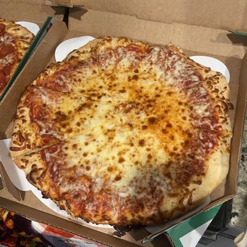 Marco's Pizza - Cheese pizza - Pizza Near Me - Dundee, Florida Marco's Pizza - Cheese pizza - Pizza Near Me - Dundee, Florida