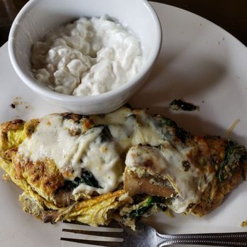 The Brownstone Cafe - Over cooked small and over priced $15 upcharge for cottage cheese - New American Near Me - Fullerton, California