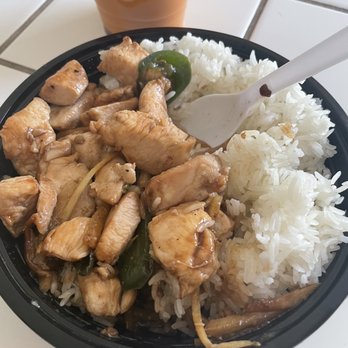Nikki’s Create-A-Bowl - Chicken ginger - Food Trucks Near Me Nikki’s Create-A-Bowl - Chicken ginger - Food Trucks Near Me