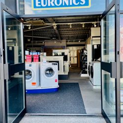 Quinns Sound : Vision : Kitchen Appliances - Come in to our 10,000 sq ft show room featuring everything from white goods to fires to tv and audio equipment