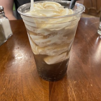 Liberty Burger - Root beer float - Burgers Near Me - Jackson, Wyoming Liberty Burger - Root beer float - Burgers Near Me - Jackson, Wyoming