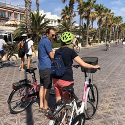 Doyoubike S.L.N.E. - Along the Mediterranean with tour guide Luis.