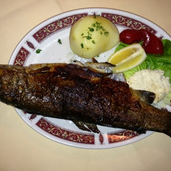 Adlermühle - Doesn't fit on the plate - International Near Me - Berlin, BE