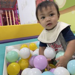 Candeeland - Ball pit