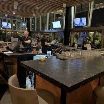 Earls Kitchen + Bar - New American Near Me - Miami, Florida Earls Kitchen + Bar - New American Near Me - Miami, Florida
