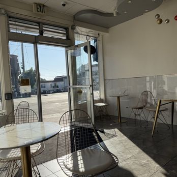 Teazo - Photo 4: Interior - Bubble Tea Near Me - San Francisco, California