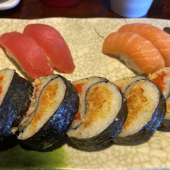Sushi Cafe - Tuna and salmon sashimi and a Thai Ji roll - Japanese Near Me - Winter Park, Florida