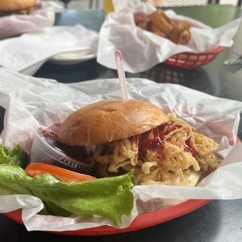 Cherry Cricket - Cherry Creek - Little Cricket Burger - Burgers Near Me - Denver, Colorado