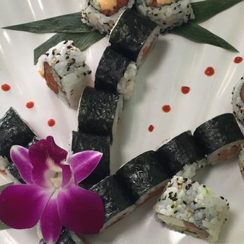 Mount Everest Sushi - Spicy tuna and tuna roll. - Asian Fusion Near Me - Pittsburgh, Pennsylvania Mount Everest Sushi - Spicy tuna and tuna roll. - Asian Fusion Near Me - Pittsburgh, Pennsylvania