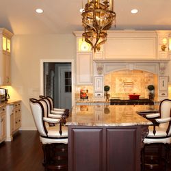 Grandior Kitchens Baths & Closets