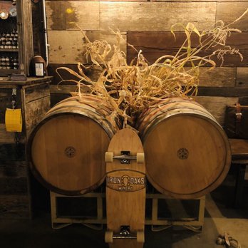 Iron Oaks Winery - Wine Tasting Room Near Me - Paso Robles, California