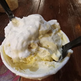 Texas D Willies Smokehouse - Scrumptious home-made banana pudding - Barbeque Near Me - China Grove, Texas Texas D Willies Smokehouse - Scrumptious home-made banana pudding - Barbeque Near Me - China Grove, Texas
