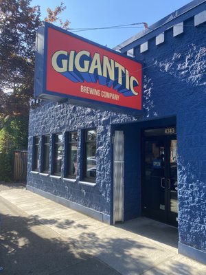 Gigantic Brewing Hawthorne Pub by null