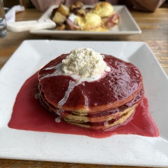 Portage Bay Cafe - Ballard - Classic Benedict, Lemon Ricotta Pancakes (gf) - New American Near Me - Seattle, Washington
