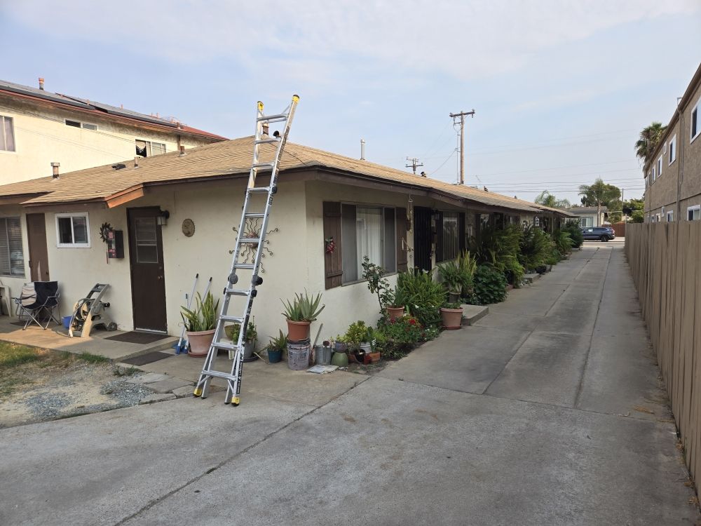 Slide of Califa Roofing