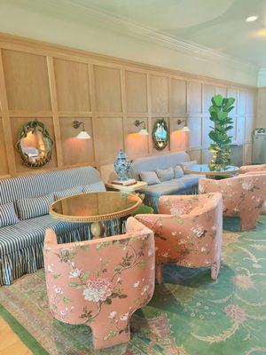 Palihouse Lobby Bar Hyde Park Village by null