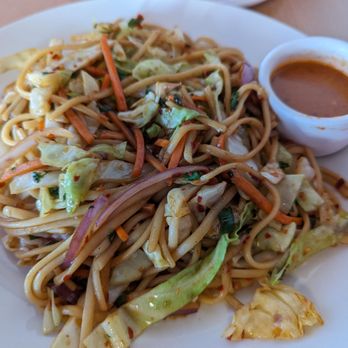 Tibet Kitchen Santa Fe - Vegetarian Chow mein - Himalayan/Nepalese Near Me - Santa Fe, New Mexico Tibet Kitchen Santa Fe - Vegetarian Chow mein - Himalayan/Nepalese Near Me - Santa Fe, New Mexico