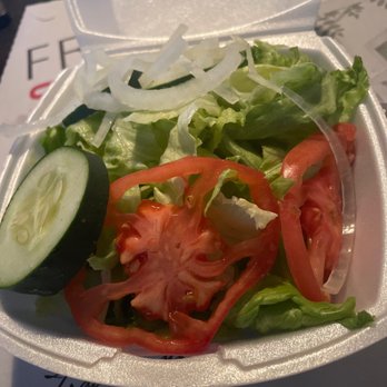Ricco's Pizza - Garden salad - Pizza Near Me - Hampton, Virginia