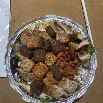 Arcuri's Pizza & Salad - Chicken Cutlet Salad - Pizza Near Me - Cos Cob, Connecticut