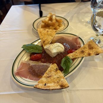 Papparella Trattoria - Burrata with crostini - Italian Near Me - Orlando, Florida