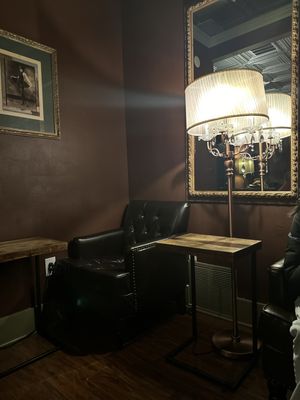 The Tin Lizzie Lounge by null