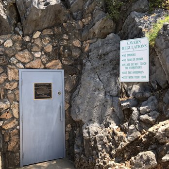 Lake Shasta Caverns - Landmarks & Historical Buildings Near Me - Lakehead, California