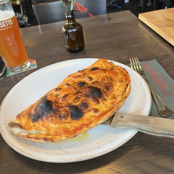 27 Ventisette - Calzone Mauri - Italian Near Me - Adenau, RP