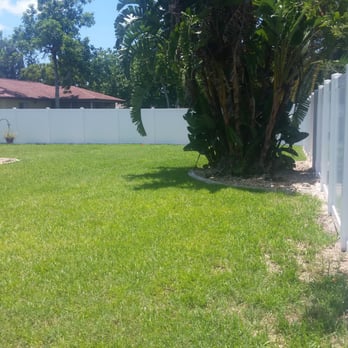 Eagle Fence - West (6 ft. vinyl) - Fences & Gates Near Me - Cape Coral, Florida Eagle Fence - West (6 ft. vinyl) - Fences & Gates Near Me - Cape Coral, Florida