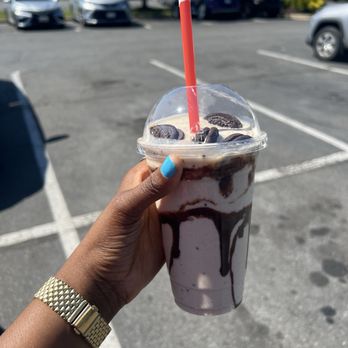 Nutrition & Wellness - Oreo protein smoothie - Nutritionists Near Me - Clinton, Maryland Nutrition & Wellness - Oreo protein smoothie - Nutritionists Near Me - Clinton, Maryland