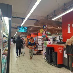 Kaufland - Eingangsbereich