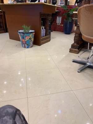 Amour De Hair 82nd-83rd st 3rd Avenue by null