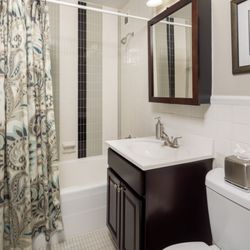 Premier at Cherry Hill - Bathroom With Bathtub