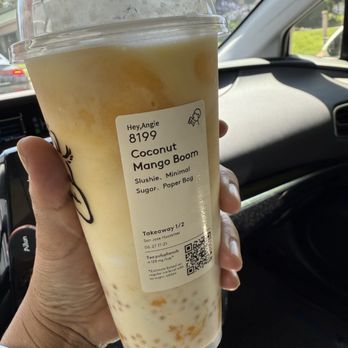 HEYTEA - Coconut mango boom, minimal sugar. With sago (small pearls), coconut jelly and fresh mangoes. Delish!!! - Bubble Tea Near Me - San Jose, California