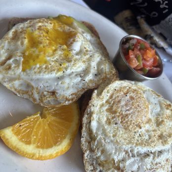 Ramona's Cafe - Avocado Toast Breakfast - Cafes Near Me - West Nyack, New York