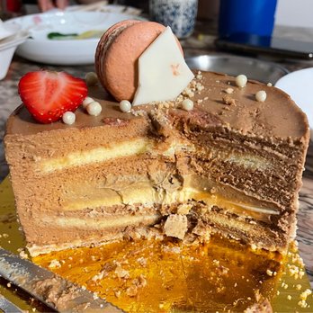 Daan Go Cake Lab - ThicK - Desserts Near Me - Toronto, Ontario