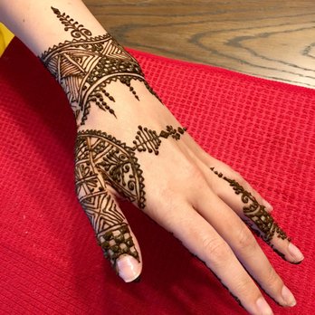 Sanobers Henna - Left hand again (such a beautiful design hard to capture in one bangle) - Henna Artists Near Me