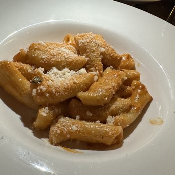 Botte UES - Rigatoni Vodka - Italian Near Me - New York, New York Botte UES - Rigatoni Vodka - Italian Near Me - New York, New York