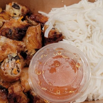 Bhan Mae Vane - Fried clear rice roll wrap - Thai Near Me - Alameda, California