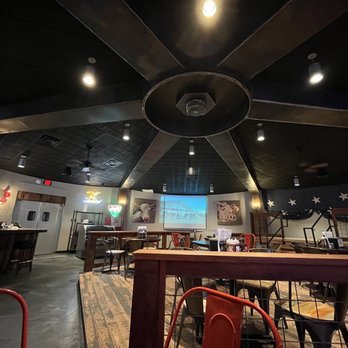 Triplets BBQ - Interior - Barbeque Near Me - Cadiz, Kentucky
