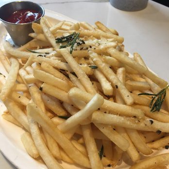 La Lanterna - Pizza Near Me - Detroit, Michigan
