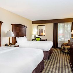 La Quinta by Wyndham Fowler - Guest room