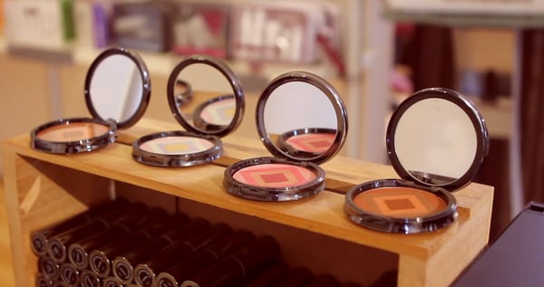 Beauty Bar by null