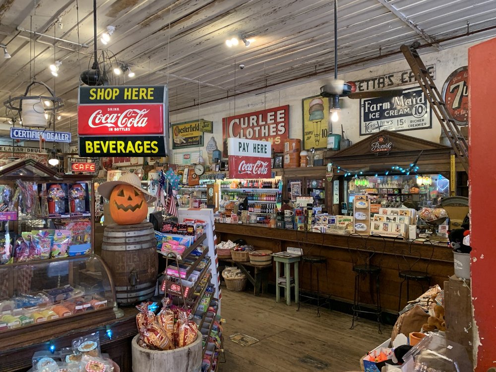 JEFFERSON TEXAS GENERAL STORE Updated August 2024 155 Photos & 46