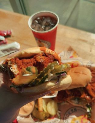 Dave's Hot Chicken by null